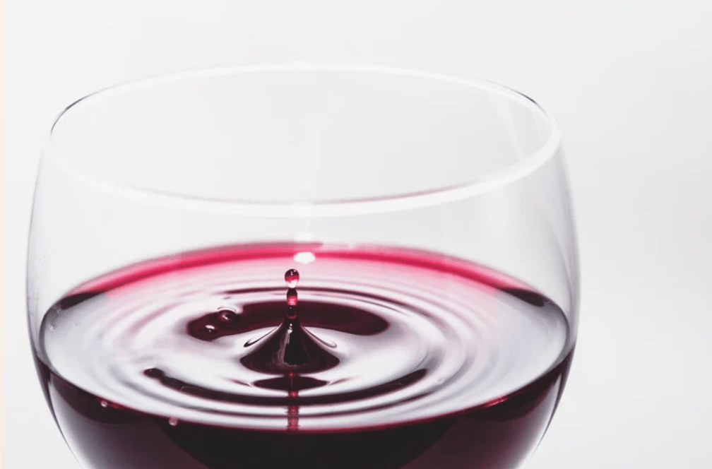 How to Recognize a Good Wine for Your Wine Cabinet - Lecavist