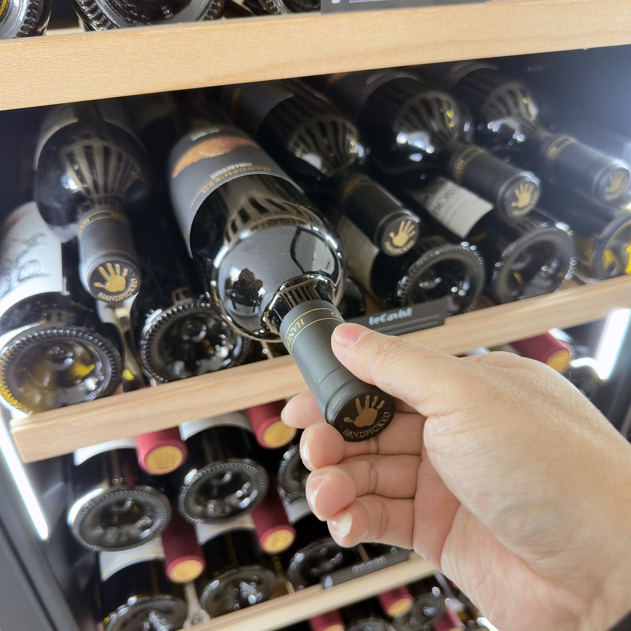 LECAVIST Wine Cabinet - 209 Bottle - Single Zone - Built - In - Black (LCS220VN1ZBI) PRE - ORDER - Built - In - LeCavist Wine Cabinets